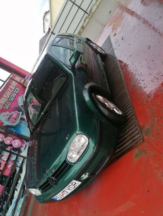 wv golf 4  1.9 verde