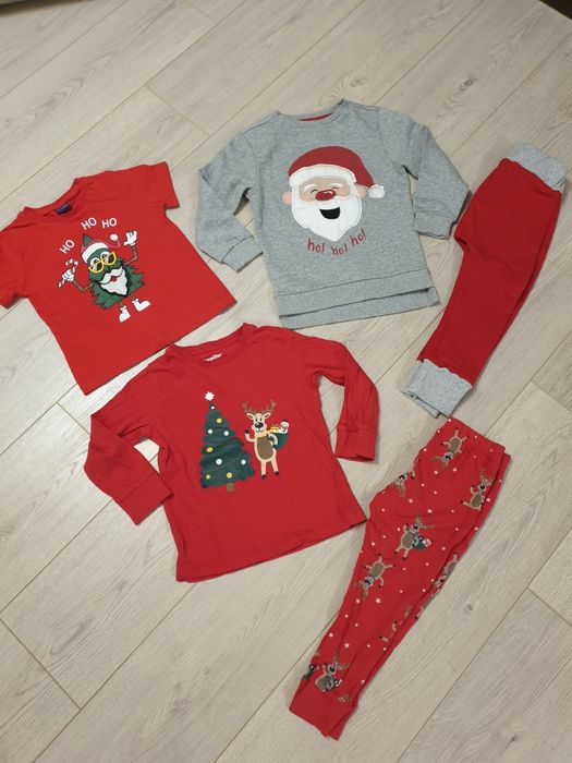 Lot Crăciun, 98-104
Purtate foarte puțin, une sunt chiar noi.

Preț