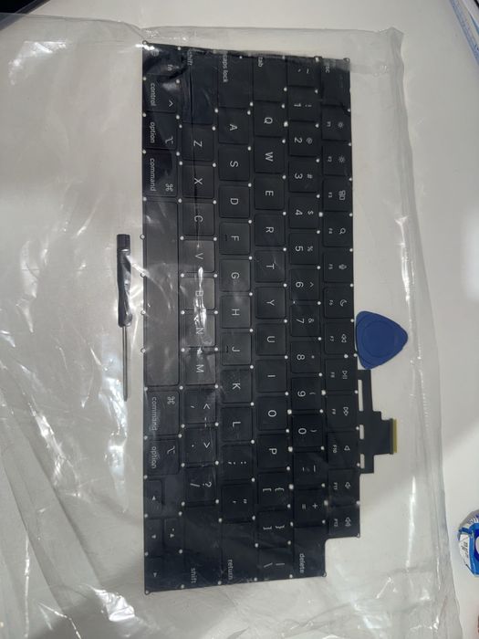 Клавиатура на мак А2941 новый размер не подошел