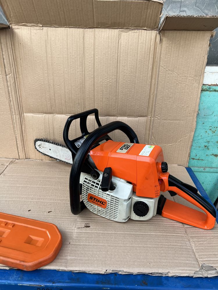 Drujba stihl 023  ( import germania )