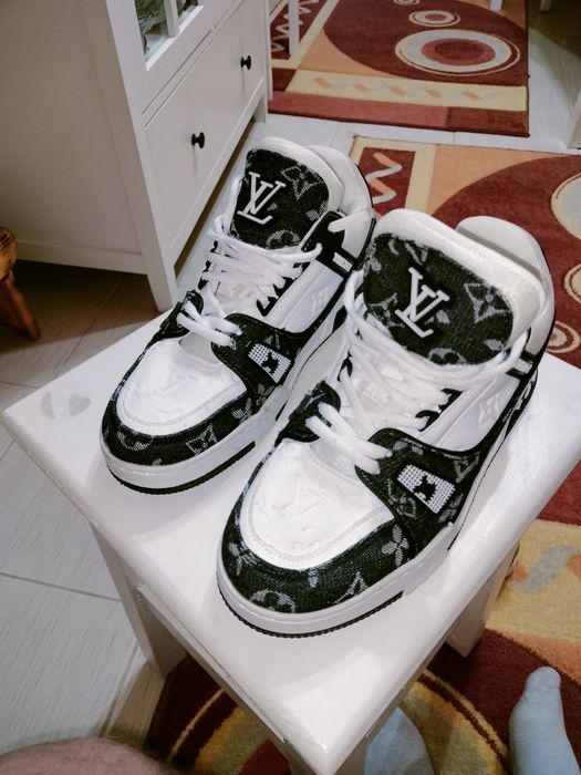 Louis Vuitton mărimea 38