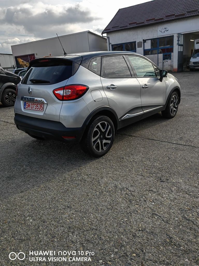 Renault Captur. An 2016