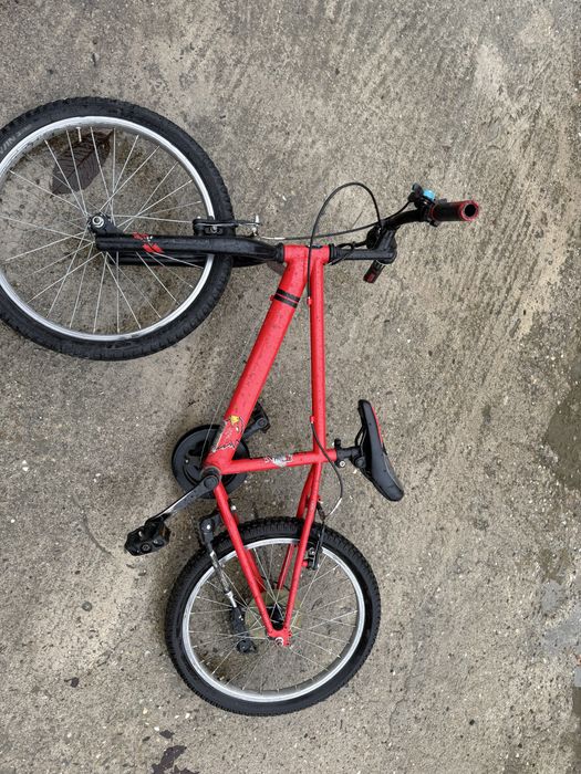 Bicicleta  200 lei este de copii doar cash