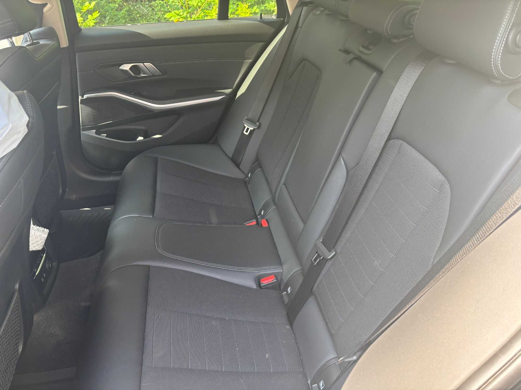BMW 318d G21 БМВ