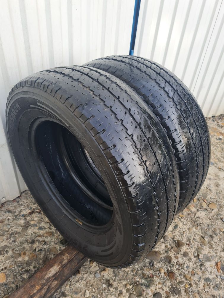 2 Anvelope de vara *235/65R16C*Tigar*LICHIDARE STOC*50 Lei Buc*