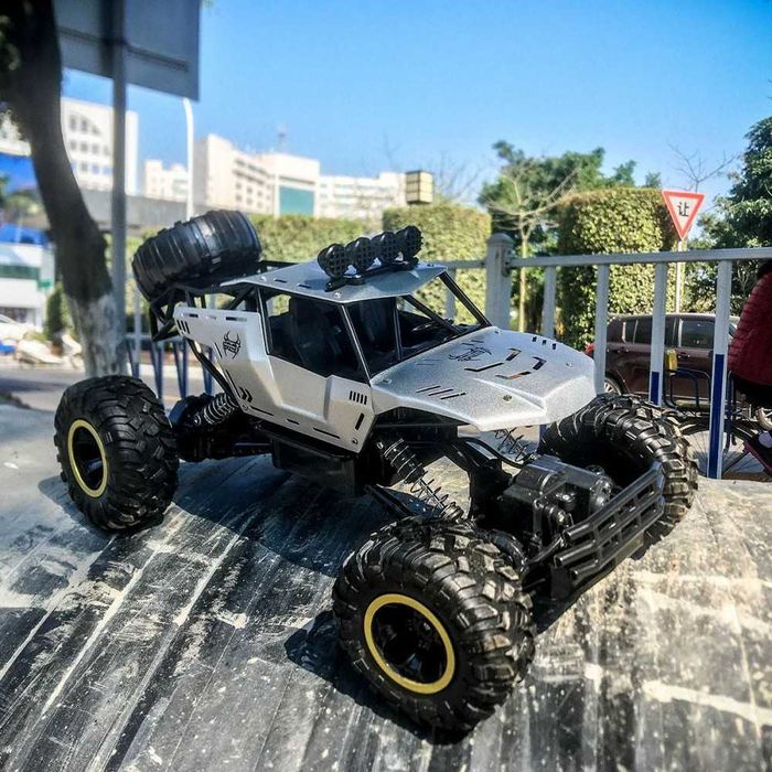 Голям офроуд джип с дистанционно управление, 4х4 TRX4.