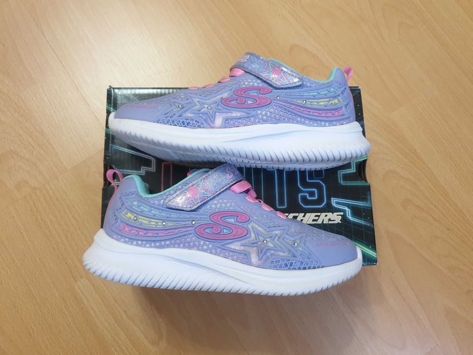 Adidasi fete Skechers S-Lights Jumpsters-Wishful Star cu LED-uri nr.32