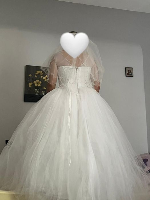 Rochie de mireasa  +voal +3 cercuri