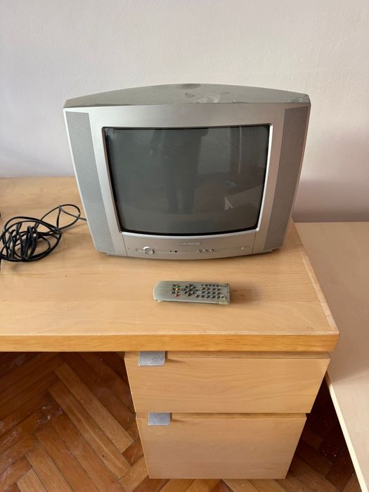 Vând televizor sport