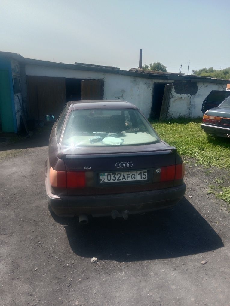 Продам Ауди 80 б4