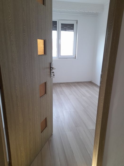 URGENT apartament cu 3 camere