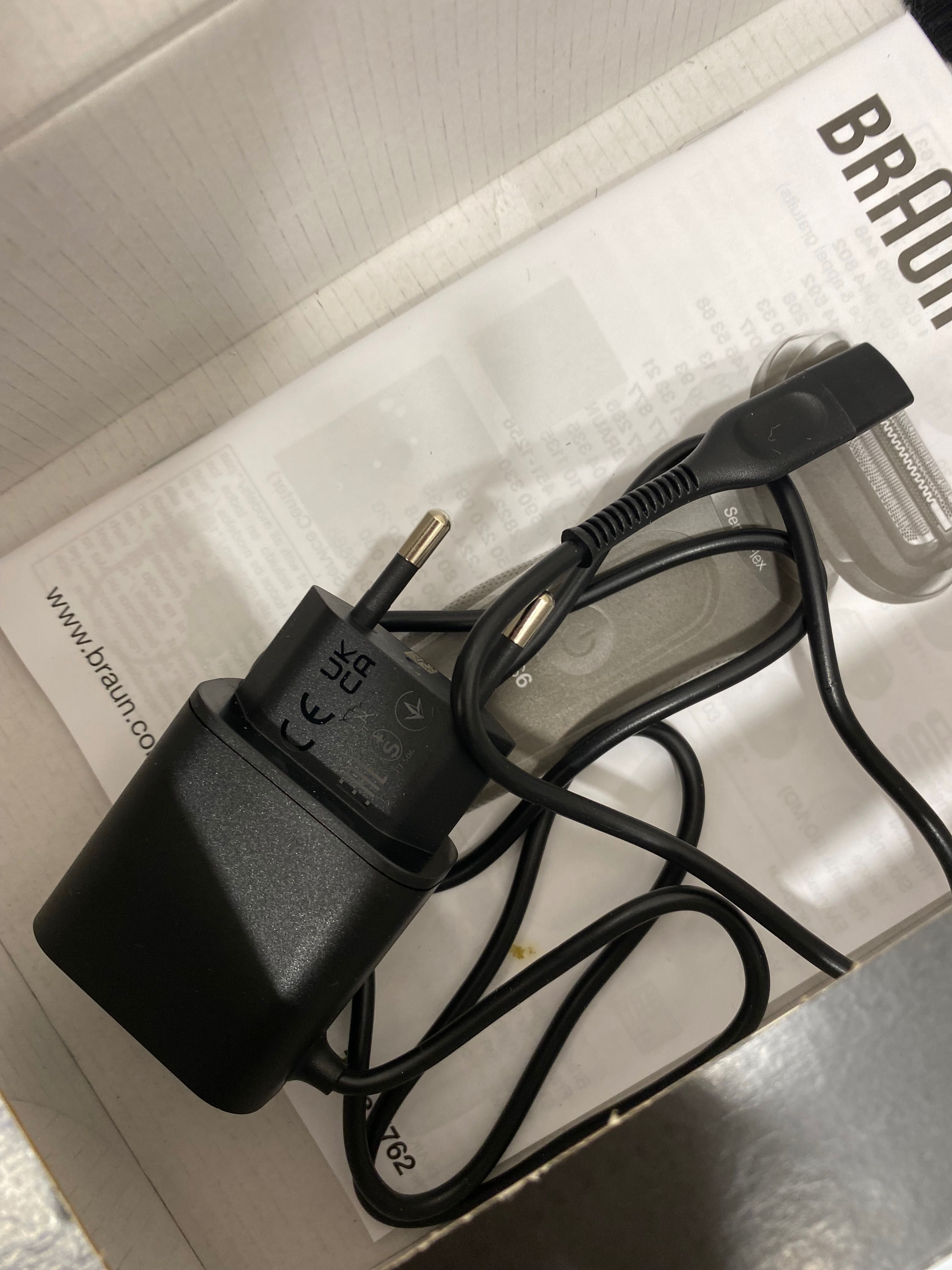 Електрическа самобръсначка за лице-брада Braun Series 6 61-N1000s