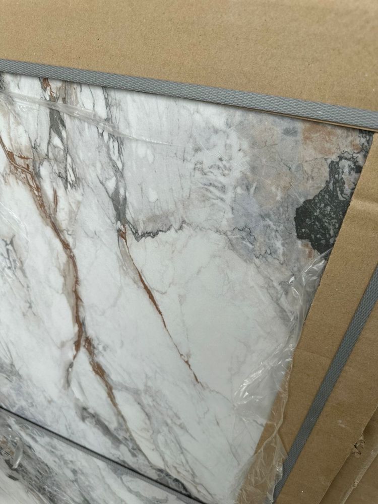 Продам кафели 2 видя и гипсокартон