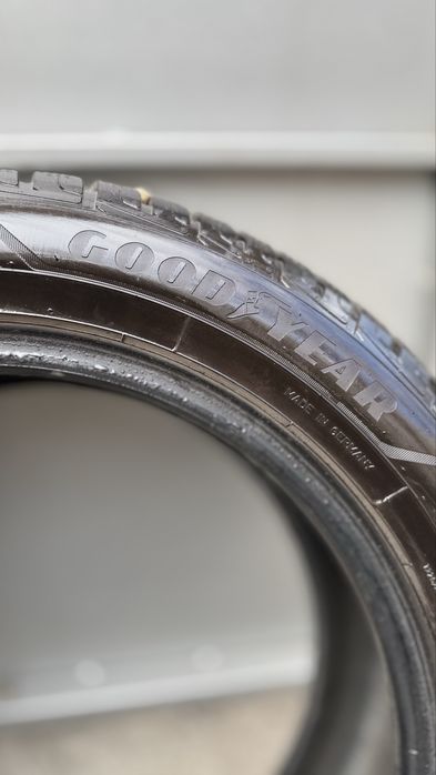 Зимна гума | 235/50 R17 | Good Year | 8 mm | Made in Germany Перфектна