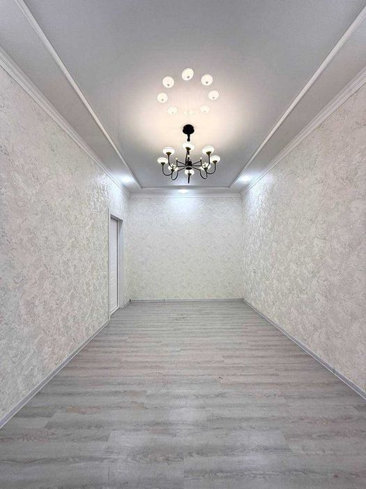 Янги лифтлик домдан 1 хонали евро тамирланган квартира сотилади 7микрн