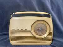 Radio vechi bush cu tranzistori