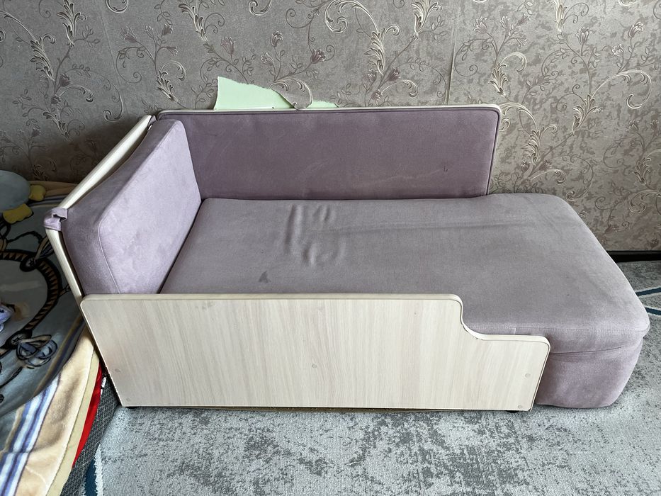 Отдам даром детскую тахту