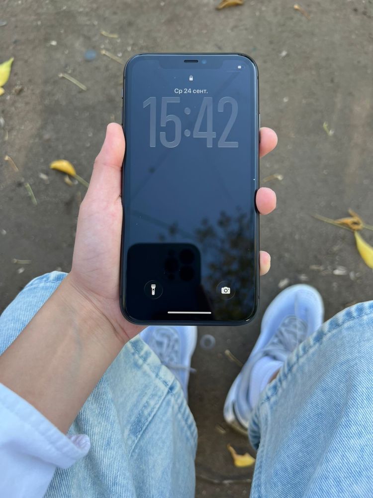 IPhone11 на 128 гигов аккумулятор 100