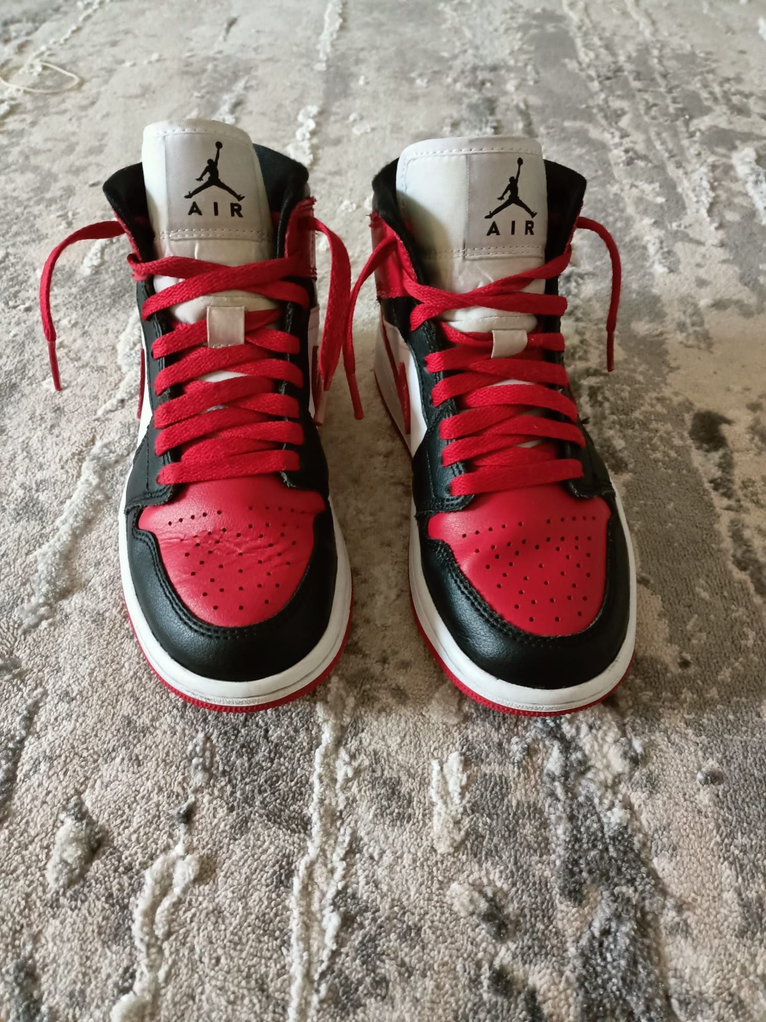 Nike Jordan 1 marimea 35,5