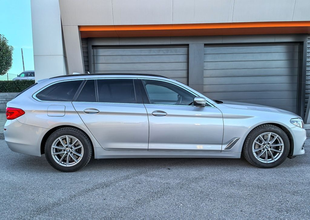 БМВ 530D xdrive.