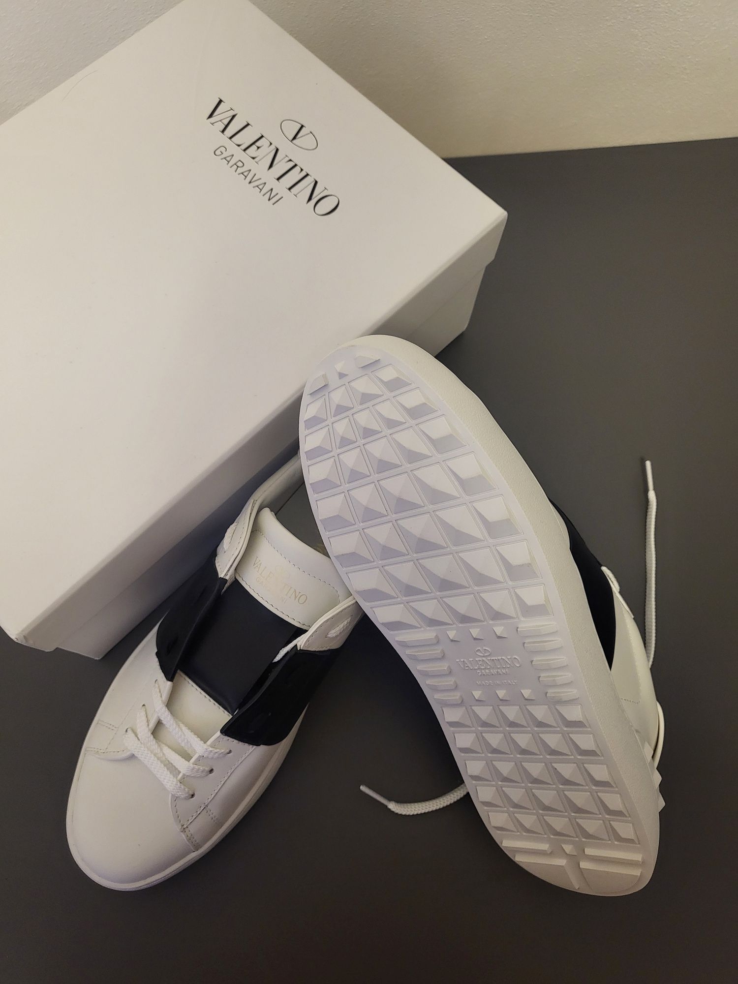Valentino Garavani Open Обувки