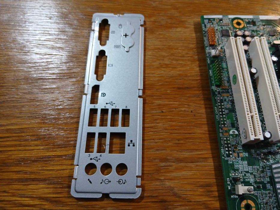 Placa de baza PC Lenovo IS6XM (intel 2nd gen) socket 1155