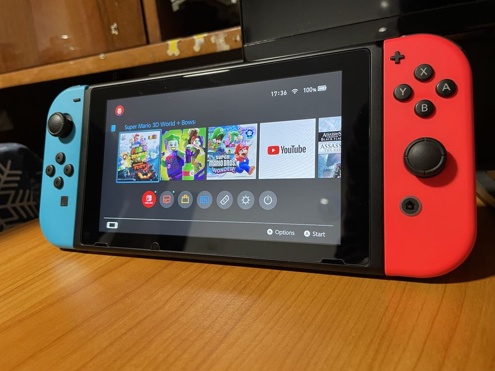 Consola Nintendo Switch V2, neon red and blue