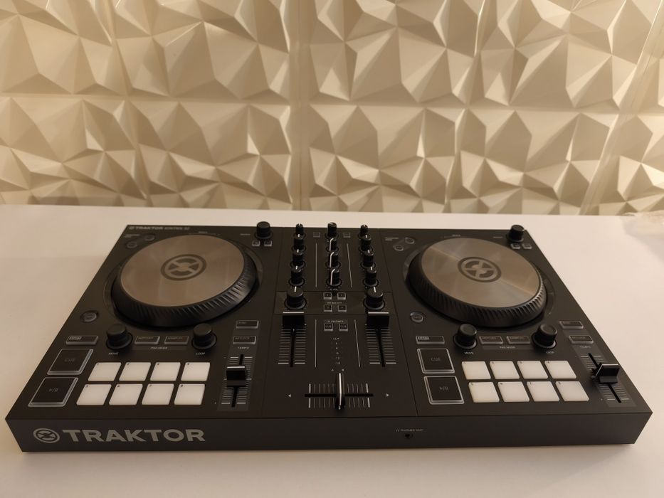 Consola Traktor S2 MK3