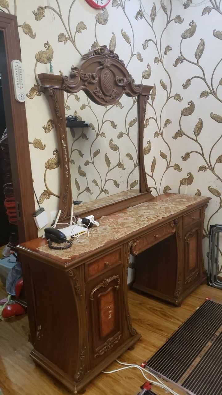 Трюмо продаётся б.у.