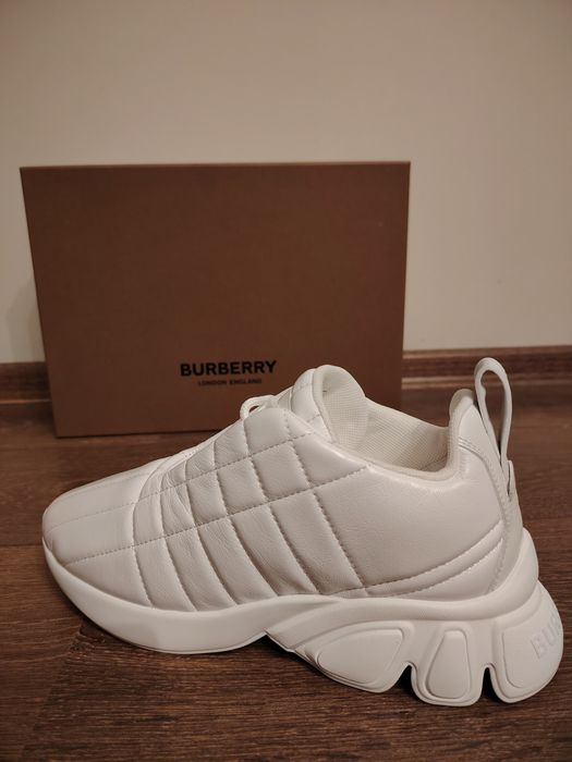 Burberry нови кецове оригинални