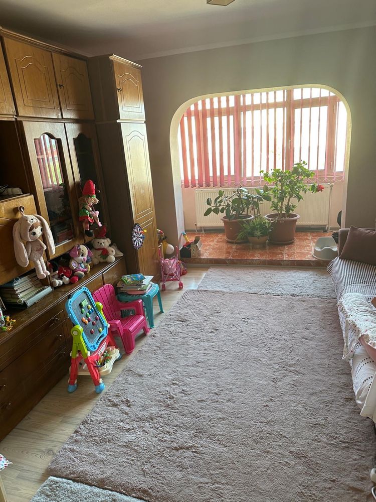 Apartament 4 camere