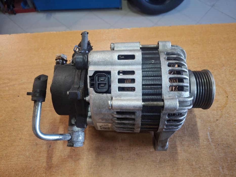 Alternator Hyundai SantaFee Tucson 2.0 2.2 Crdi