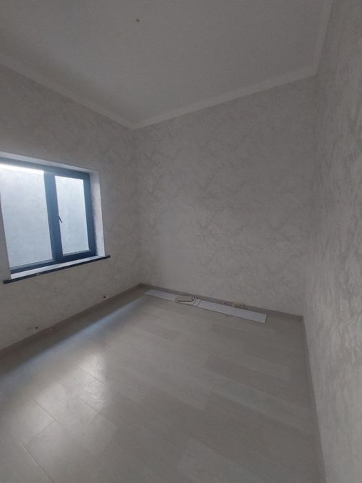 Чорток , 2 сотки,4 ком, подвал