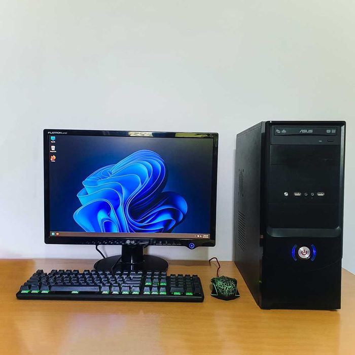 Unitate PC Intel i5 | 8GB RAM | SSD | Sursa 500W+ Monitor 22" + WiFi
