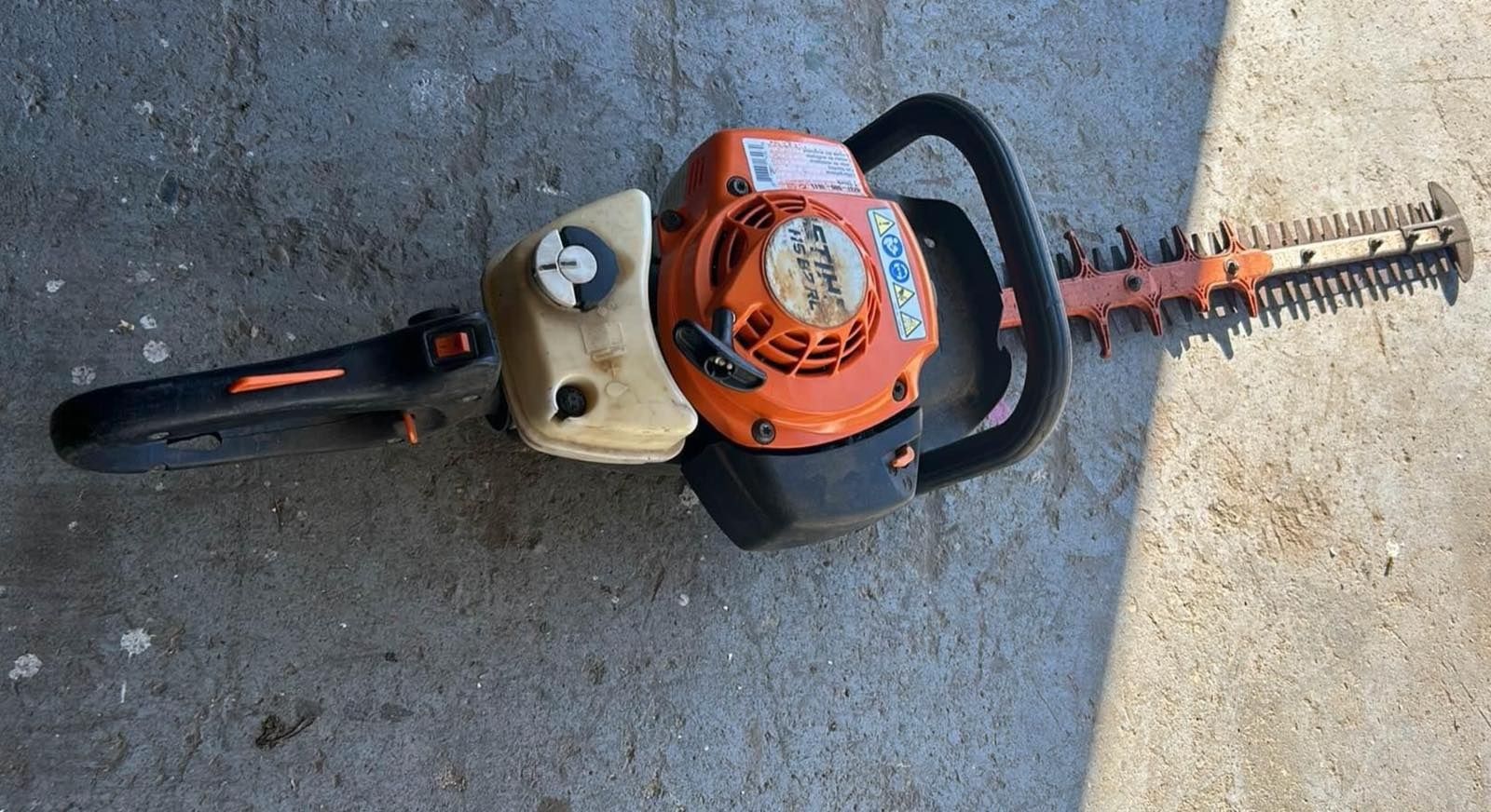 Stihl HS82RL Бензинов храсторез