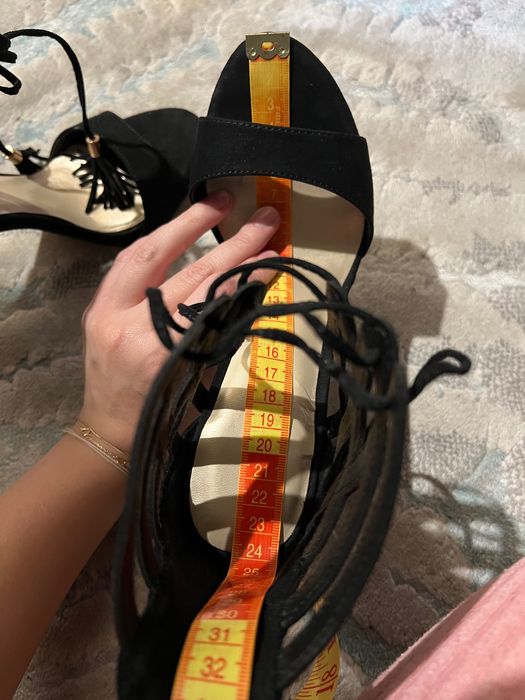 Sandale noi colecția Star Collection Deichmann mărimea 37