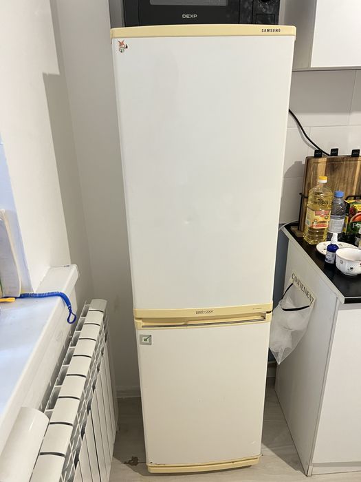 Холодильник самсунг, морозильная камера