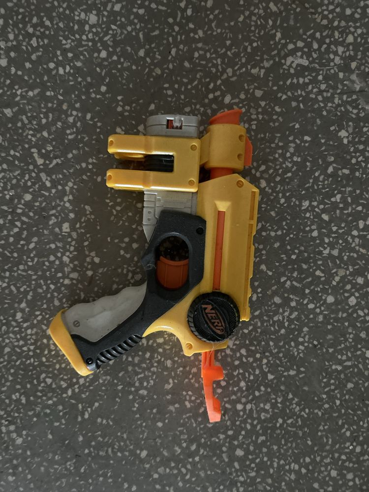 Pistol Nerf pentru copii