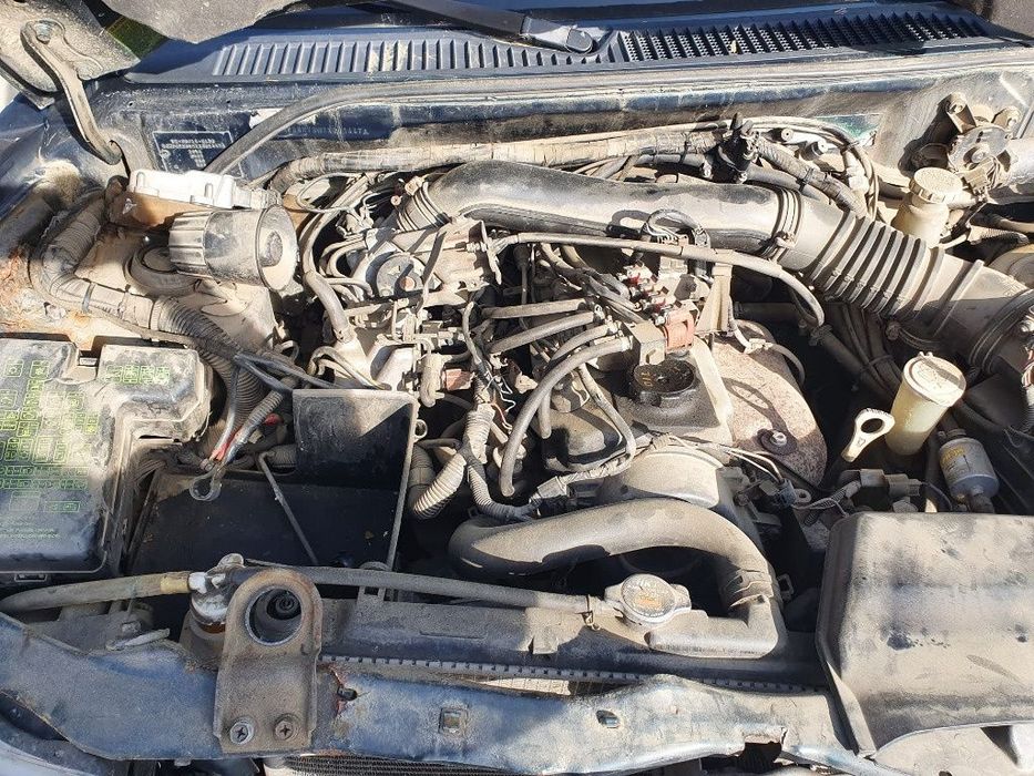 usa portiera stanga dreapta barele longitudinale carlig remorcare complet Mitsubishi Pajero Pinin motor 1.8 benzina 114cp dezmembrez