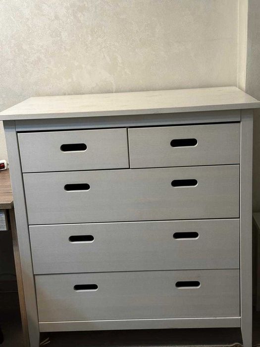 Продам комод из натурального дерева дерева