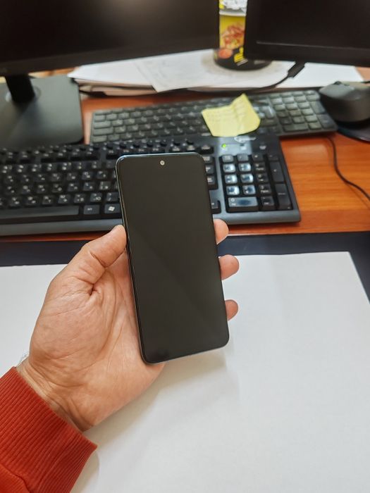 Redmi note 10 64gb(2023)iwlawi zur aybi yuq tozza telefon uyaltirmaydi