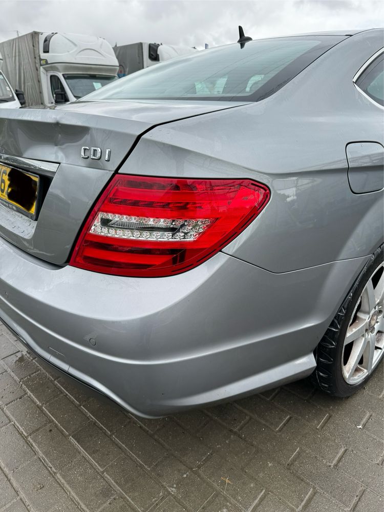 Dezmembrez Mercedes c-class w204 faceliift coupe! motror 2.2 diesel!