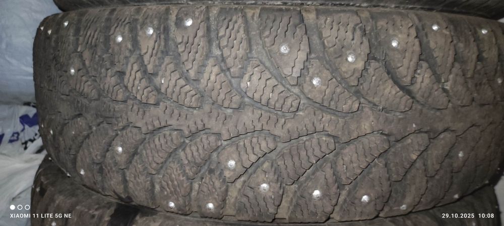 продам шины зимние 195/65/15