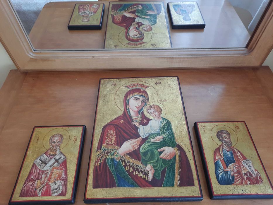 Икони на Богородица, Свети Николай и Свети Петър