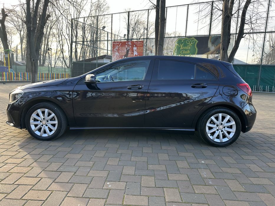 Mercede clasa A 160 motor 1,5 Diesel impecabil culoare deosebita