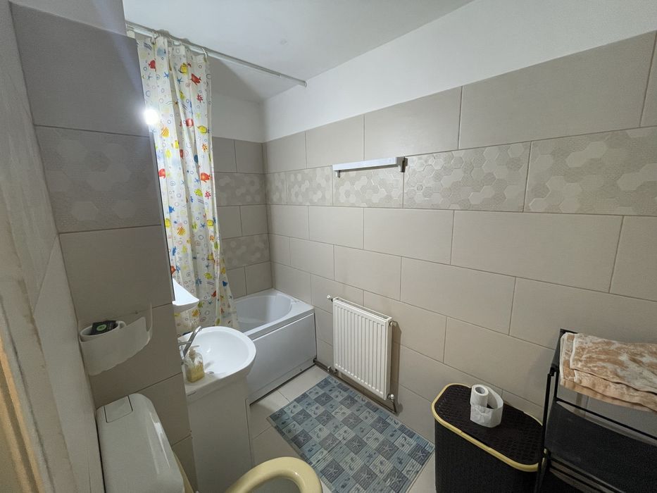 Inchiriez garsoniera, 30 mp, in Topoloveni