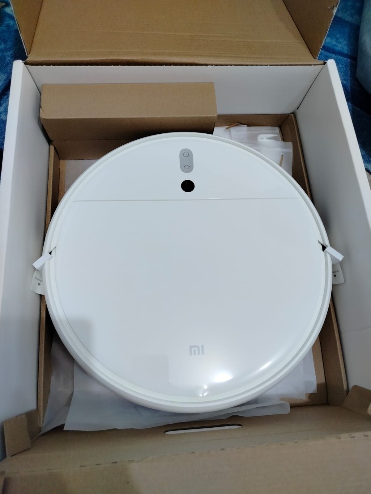 Робот пылесос Mi Robot Vacuum -Mop