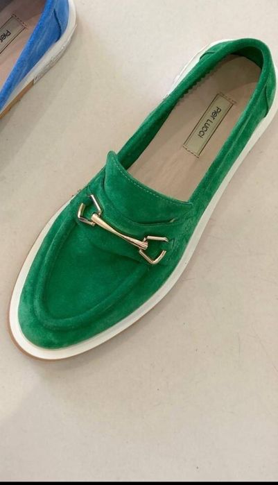 Продам лоферы новые