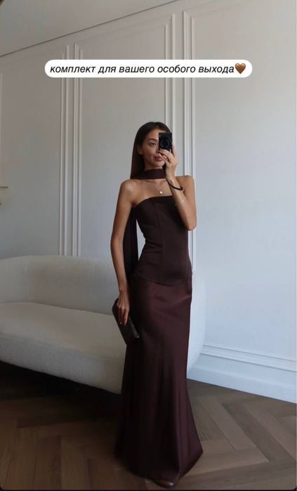 Платье с шарфом на корсете