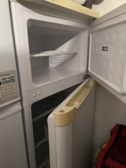 Frigidere Candy si Indesit (se pot vinde separat)